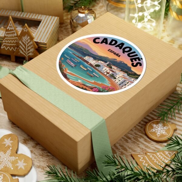 Cadaqués España Round Vinyl Sticker - Retro Coastal Design with Fishing Boats, Mediterranean Village Art, Travel Souvenir