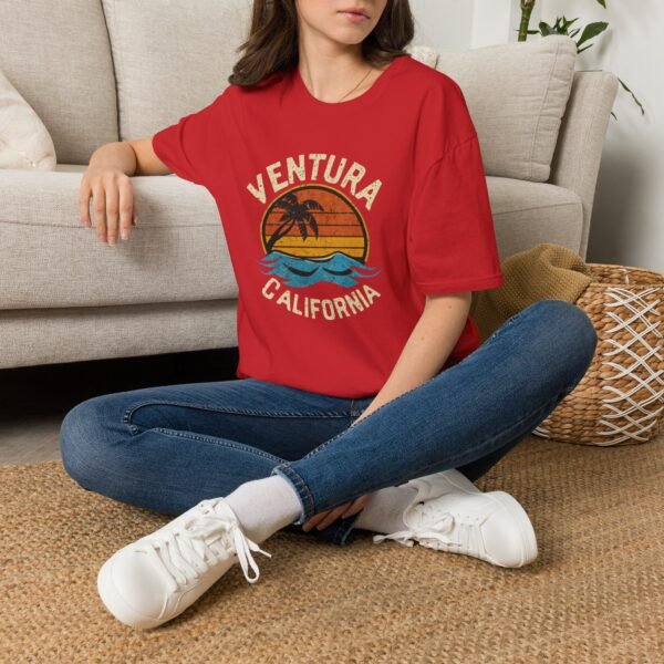 Ventura Vibes: A California Jewel - Unisex Softstyle T-Shirt l