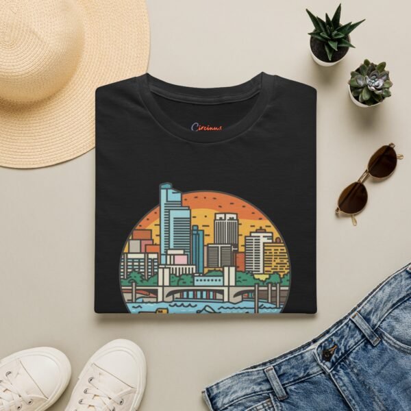Tampa Florida T-Shirt - Cityscape Sunset Tee, Tampa Skyline Shirt, Unisex Softstyle Gift for Travelers