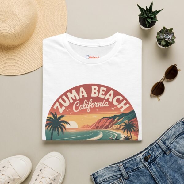Zuma Beach California Sunrise Tee - Retro Coastal T-Shirt, Malibu Cliff Art, Vintage Surf Vibes, Soft Unisex Shirt, California Dreamer