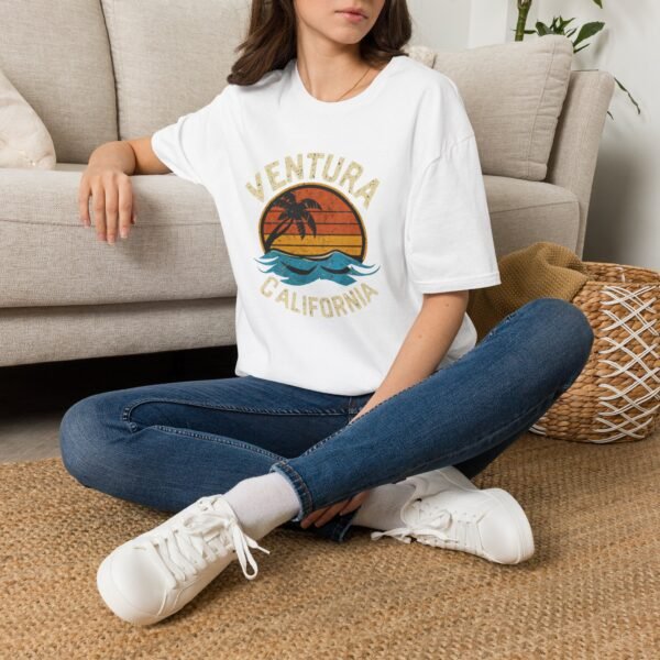 Ventura Vibes: A California Jewel - Unisex Softstyle T-Shirt l