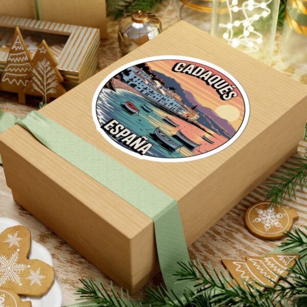 Cadaqués España Sticker - Retro Coastal Round Vinyl Decal | Mediterranean Village, Sunset Beach & Boats Souvenir Travel Gift