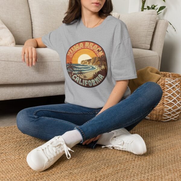 Zuma Beach Vintage Tee - Retro California Sunset Shirt, Coastal Vibes Aesthetic T-Shirt, 70s Style Graphic Tee for Ocean Lovers