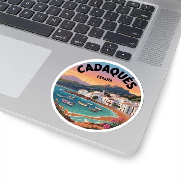 Cadaqués España Round Vinyl Sticker - Retro Coastal Design with Fishing Boats, Mediterranean Village Art, Travel Souvenir